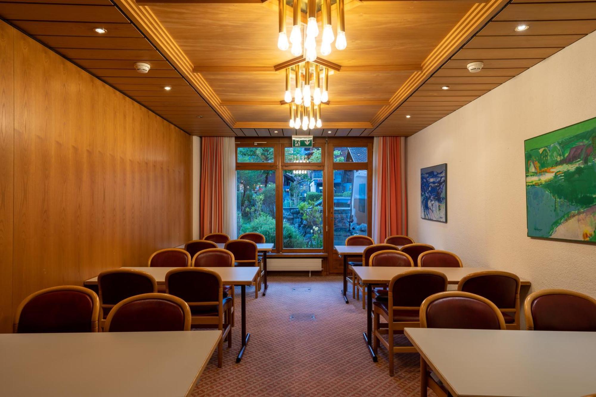 Hotel Aeschipark Aeschi Bei Spiez エクステリア 写真