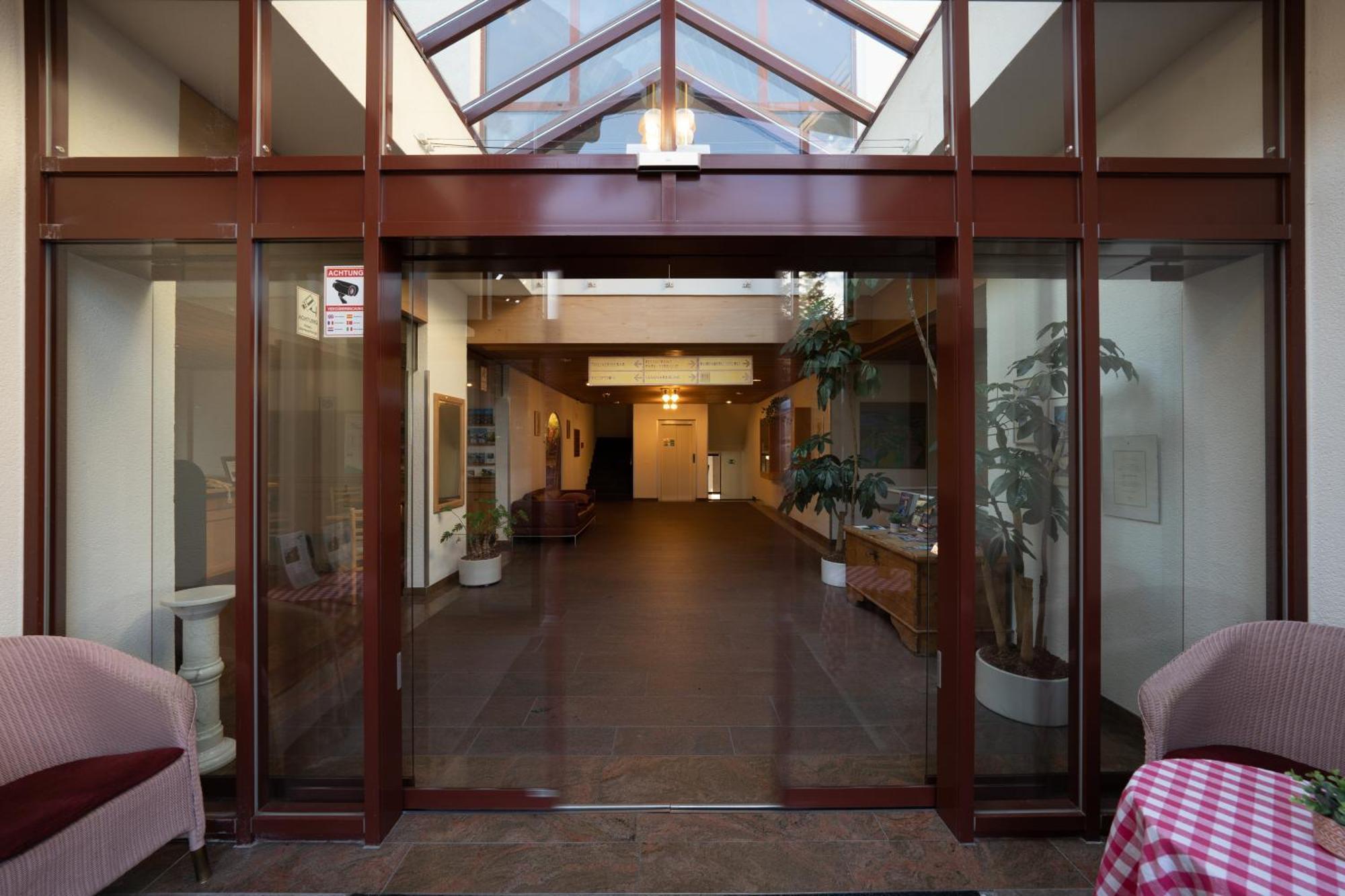 Hotel Aeschipark Aeschi Bei Spiez エクステリア 写真
